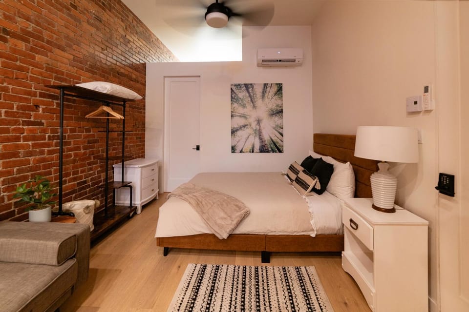 Stylish downtown apartment in Grand Forks, BC Apartment in Grand Forks