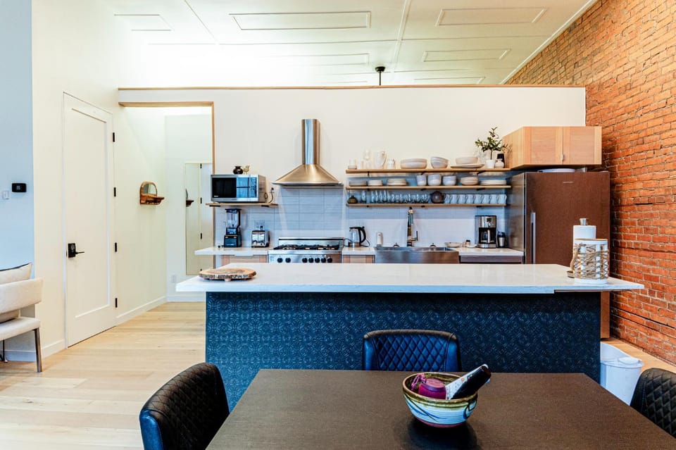 Modern industrial suite in Grand Forks Apartment in Grand Forks