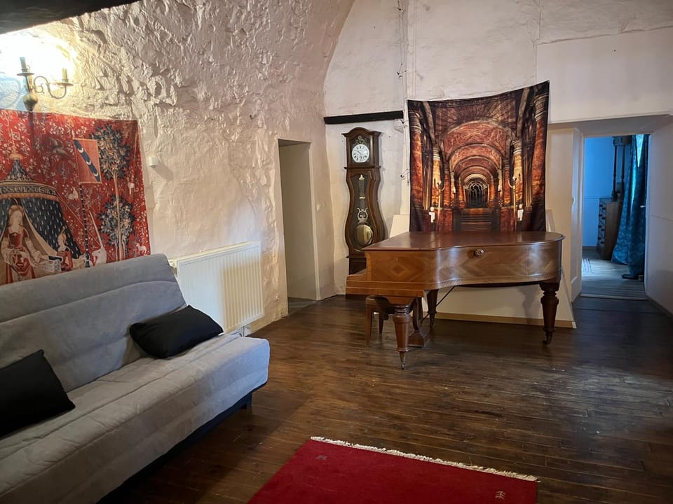 Lou Castel House in Occitanie