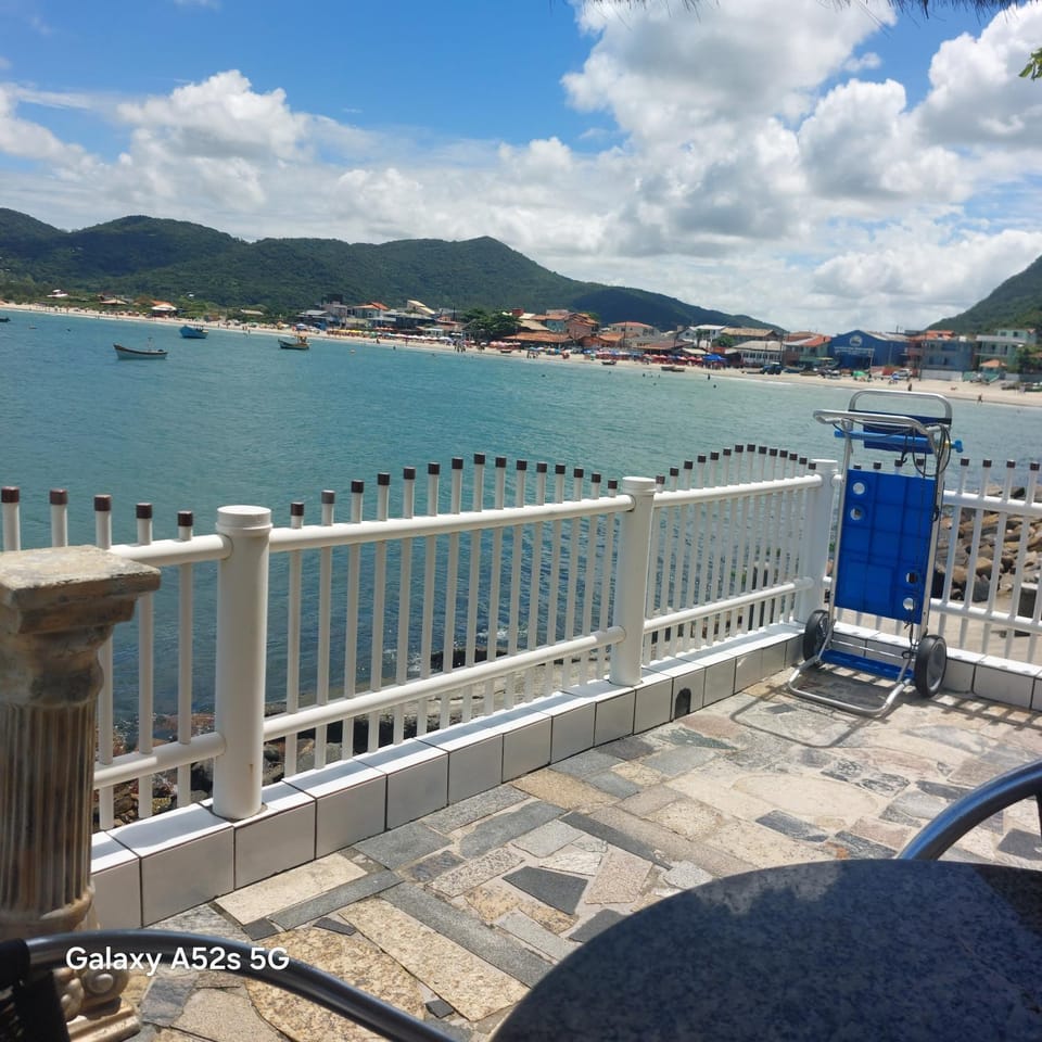 Apartamento no Costão do Pântano do Sul Apartment in Florianopolis