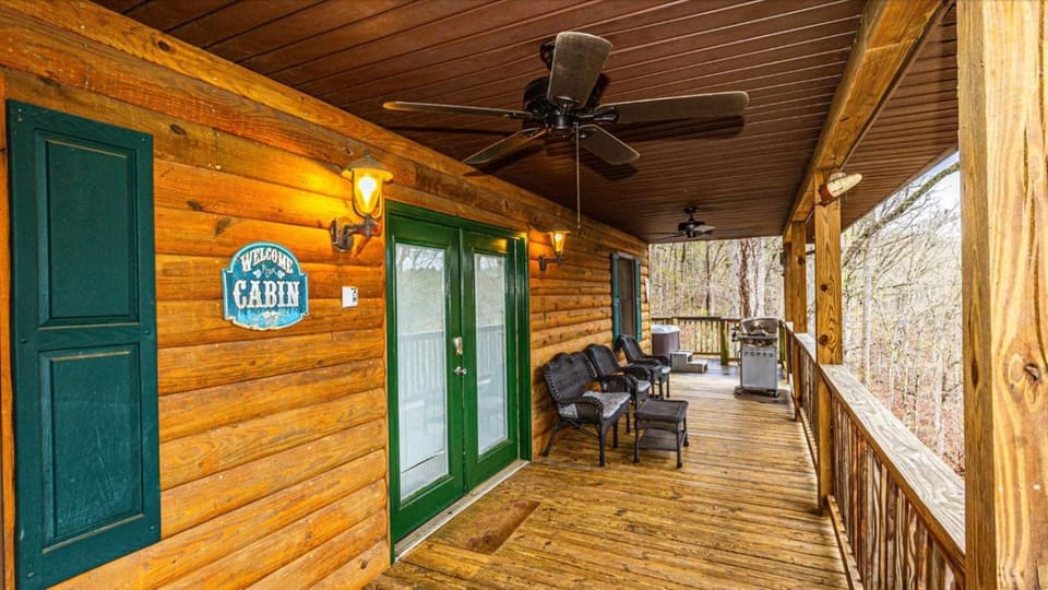 Mountain Lure House in Fontana Lake