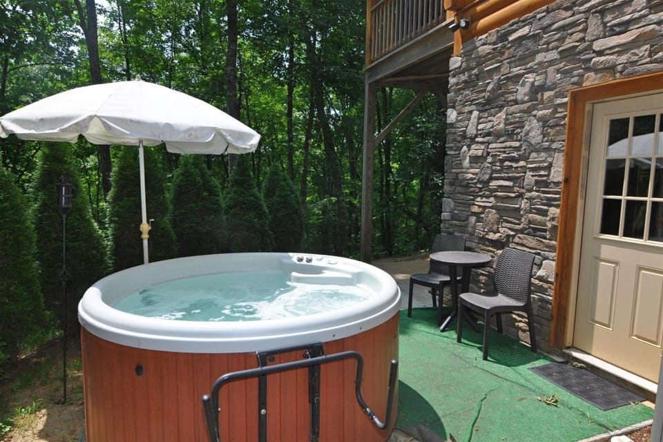 The Scratching Post House in Stecoah