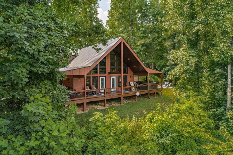 Changes in Altitude House in Bryson City