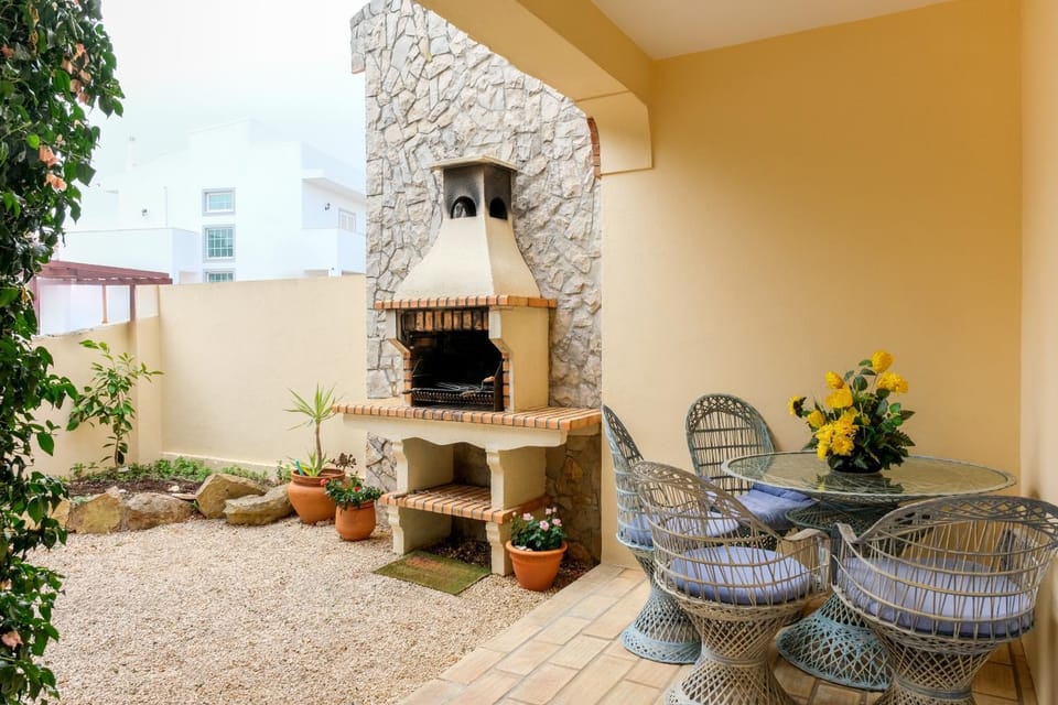 Property building, Patio, Patio, Restaurant/places to eat, Restaurant/places to eat, Spring, Day, Night, People, Natural landscape, Winter, Summer, BBQ facilities, BBQ facilities, Garden, Garden, Banquet/Function facilities, Seating area, Dining area, Autumn, Guests, Garden view, Garden view, Swimming pool, Entertainment, Entertainment, Breakfast, Dinner, Dinner, Drinks, Drinks, Sunrise, Sunset, ATM, furniture, heating, wedding