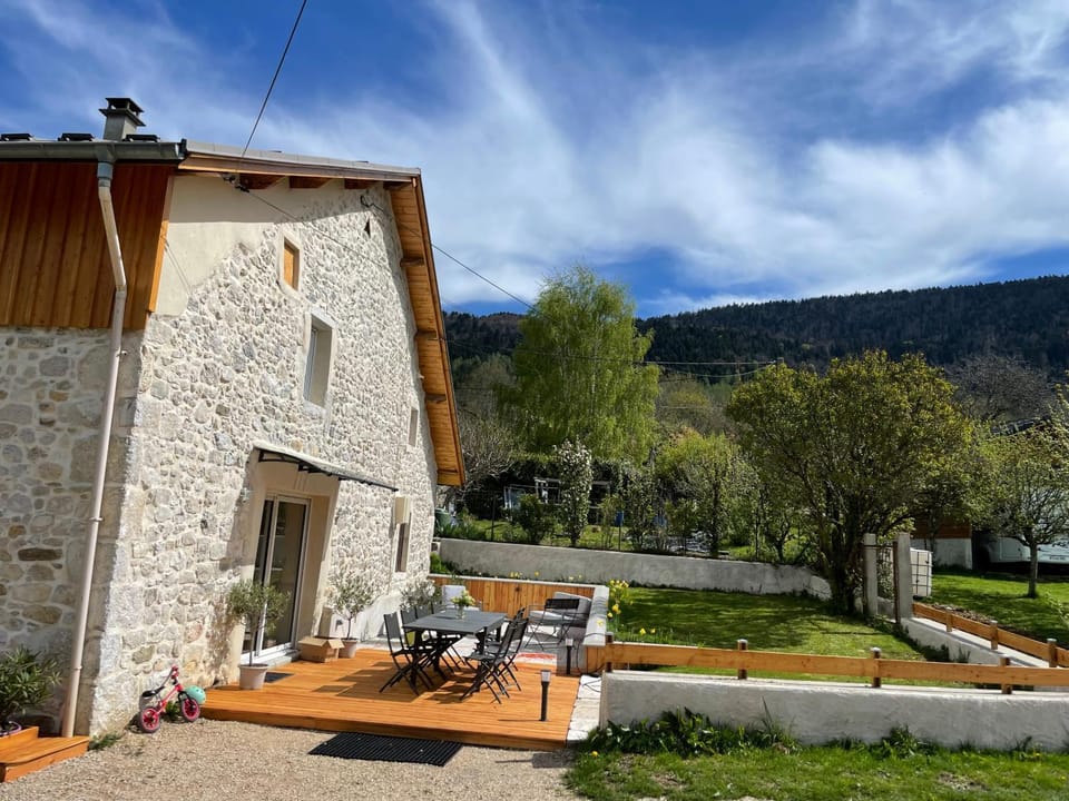 Gite familial en Valromey House in Auvergne-Rhône-Alpes