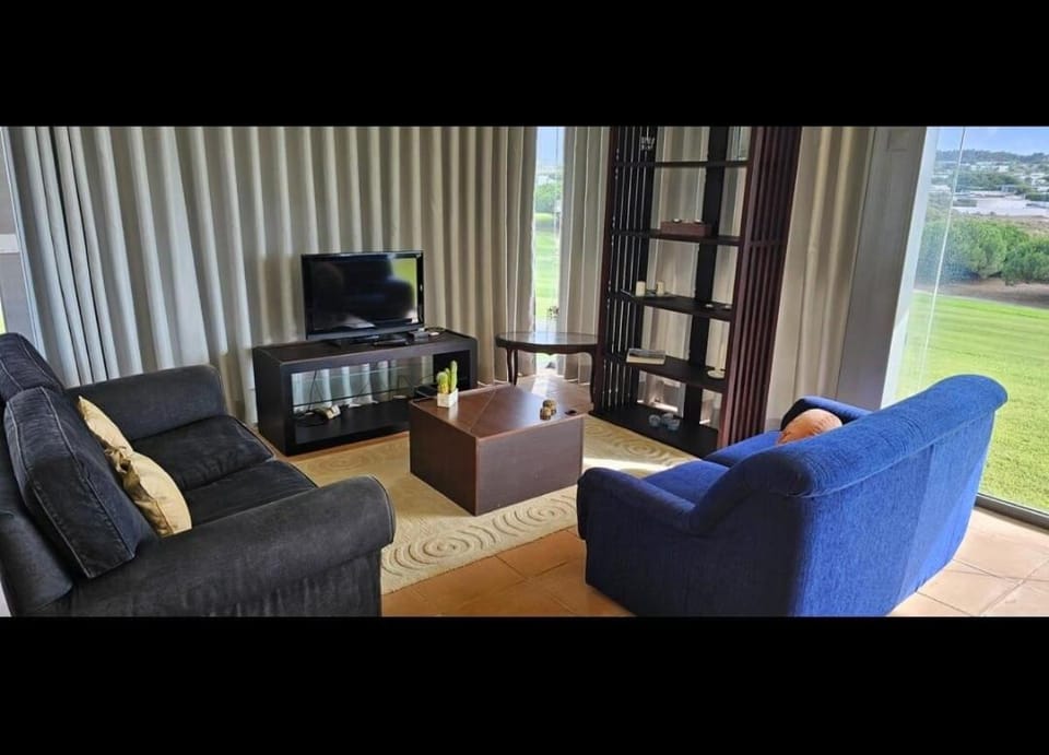 Casa Oliveira Villa in Amoreira