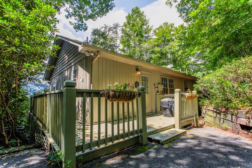 Big Oaks Pointe House in Bryson City