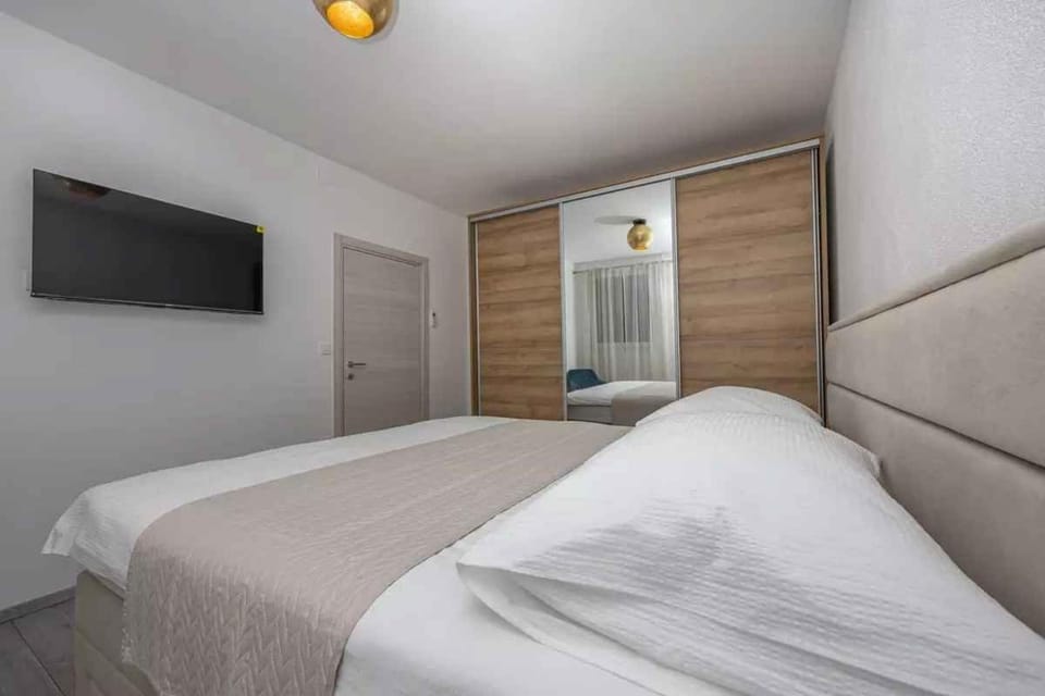 TV and multimedia, Bedroom