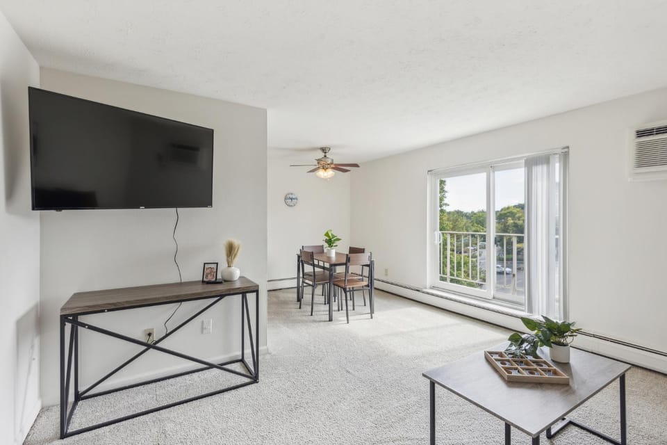 Midtown 3603 I Cozy & Comfy I Free Parking Apartment in Parma