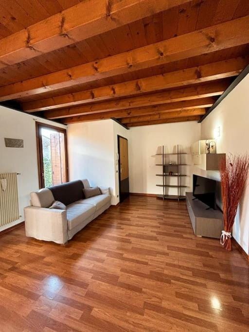 Borgo Del Colle Apartment in Veneto