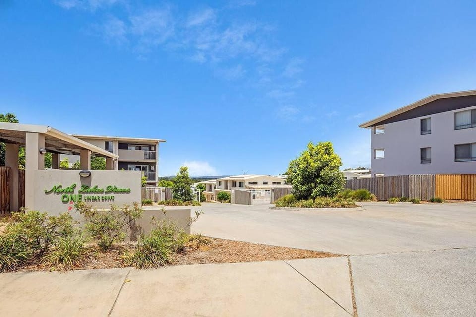 Cute Townhouse Near North Lakes House in North Lakes