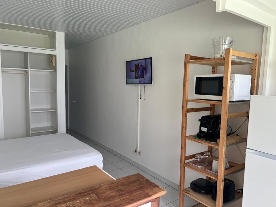TV and multimedia, Photo of the whole room
