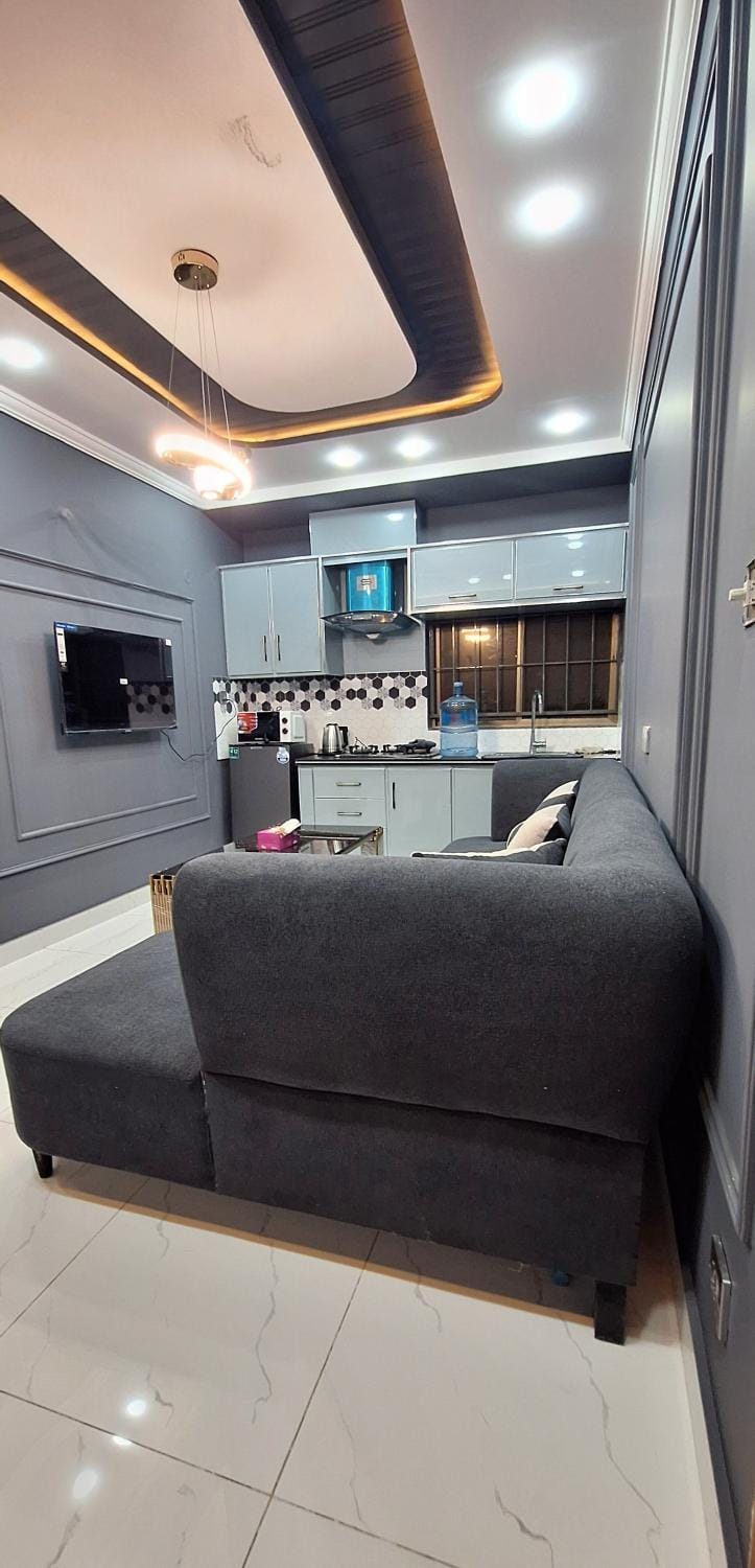TV and multimedia, Kitchen or kitchenette, Living room, Seating area