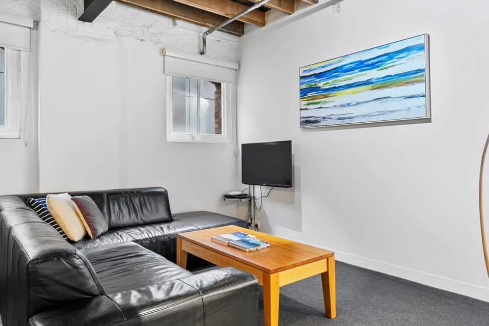 Gibson Mill waterfront warehouse apartment - 102 Apartment in Hobart