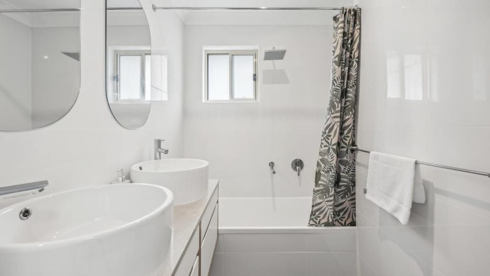 Shower, Bathroom, Other, Bath, towels