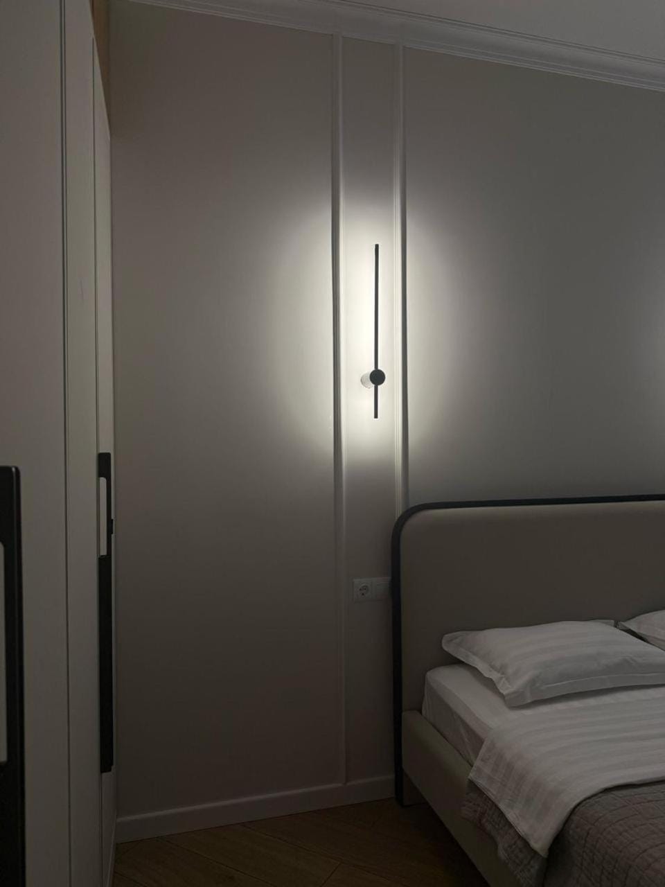Bed, Photo of the whole room, Bedroom, wardrobe