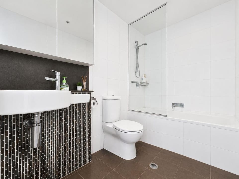 Cloud 17 Retreat - Meriton Soleil Private Apt 1B Apartment in Brisbane City