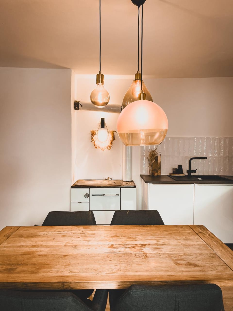 Kitchen or kitchenette, Dining area, Garden view, Mountain view, stove