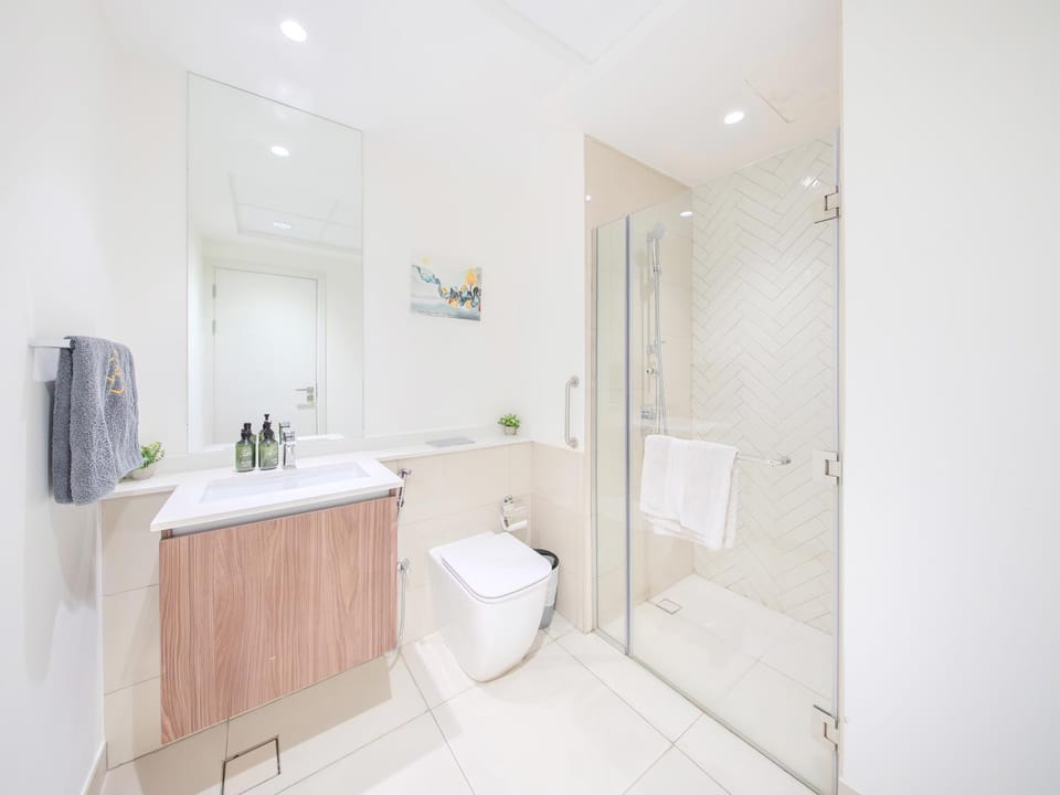 Apartment With Private Garden at Al Zahia - Garden Haven Apartment in Al Sharjah
