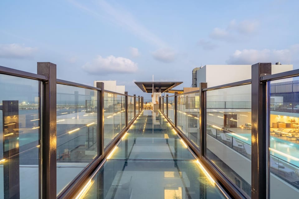 Restaurant/places to eat, Sea view