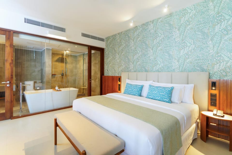 Bathroom, Bedroom, Bath