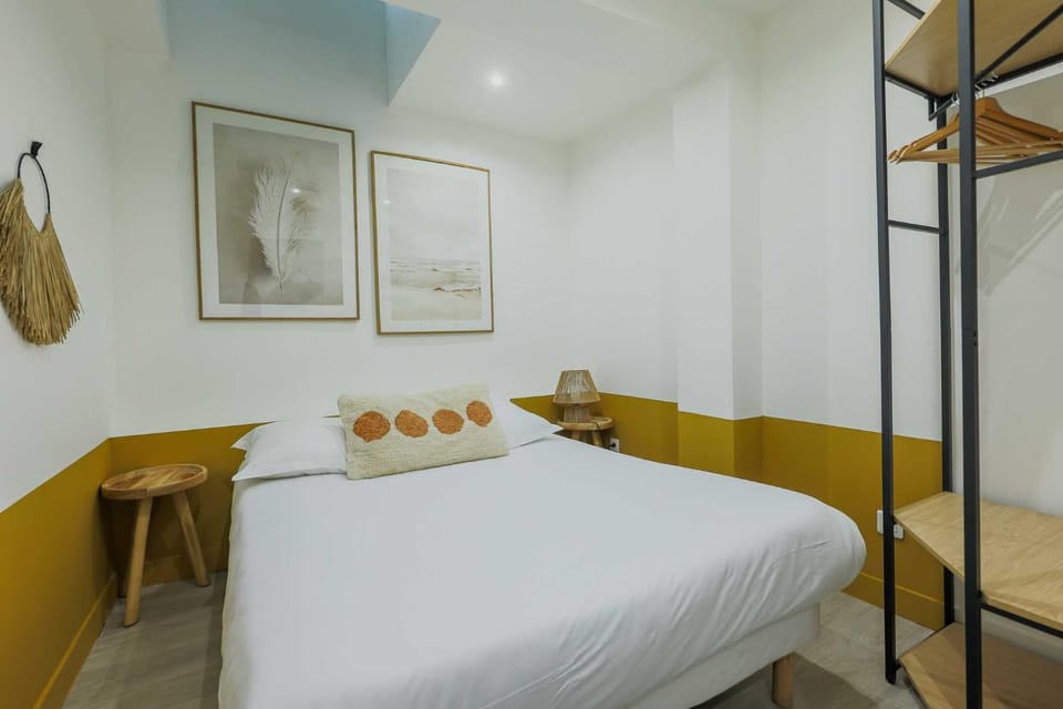 Apartment for 4, between Opera and Montmartre Apartment in Paris