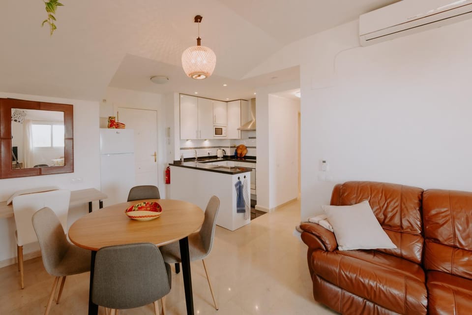 Kitchen or kitchenette, Living room, Dining area