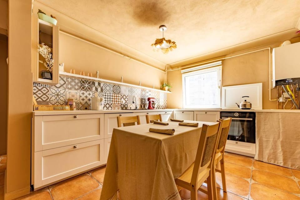 Amber Oasis-kingsize Beds, 2 Bdr Apartment Apartment in Cluj-Napoca