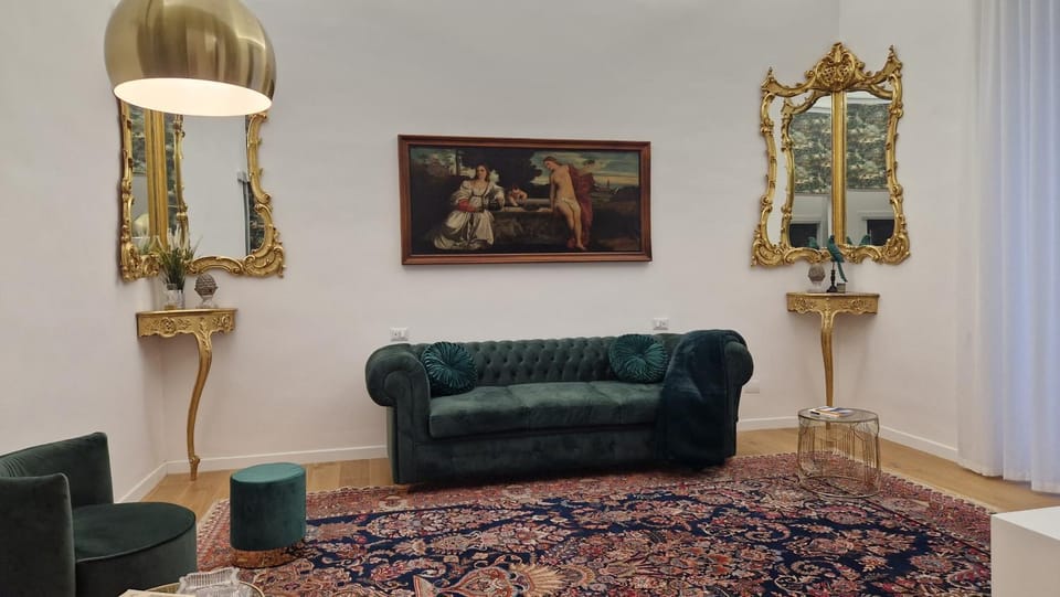 Living room, Decorative detail