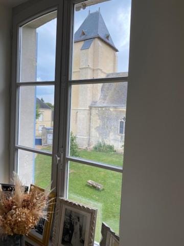 Chambre d'hotes au presbytère de René Bed and Breakfast in Normandy