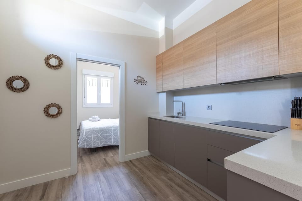 Bed, Kitchen or kitchenette, Photo of the whole room, Bedroom