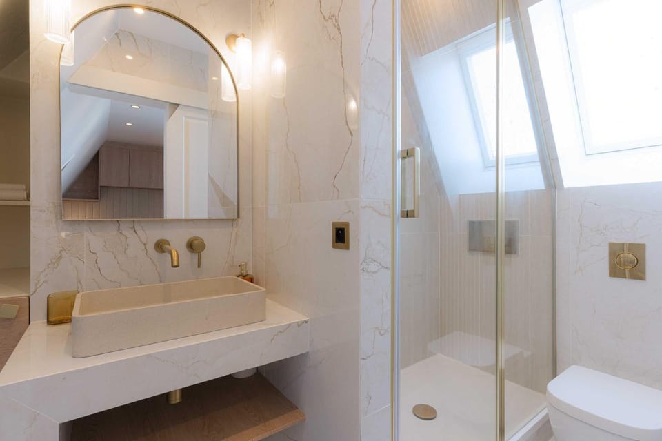 Shower, Toilet, Bathroom