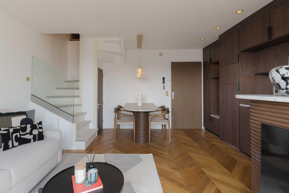 TV and multimedia, Kitchen or kitchenette, Living room, Dining area