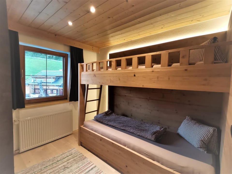bunk bed
