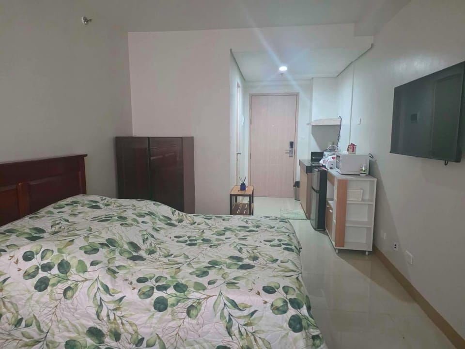 Studio apartment with balcony - Iloilo Condo Living Apartment in Iloilo City
