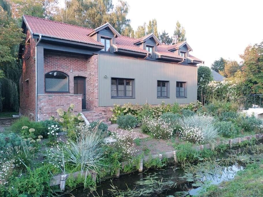Côté Marais Amiens House in Amiens