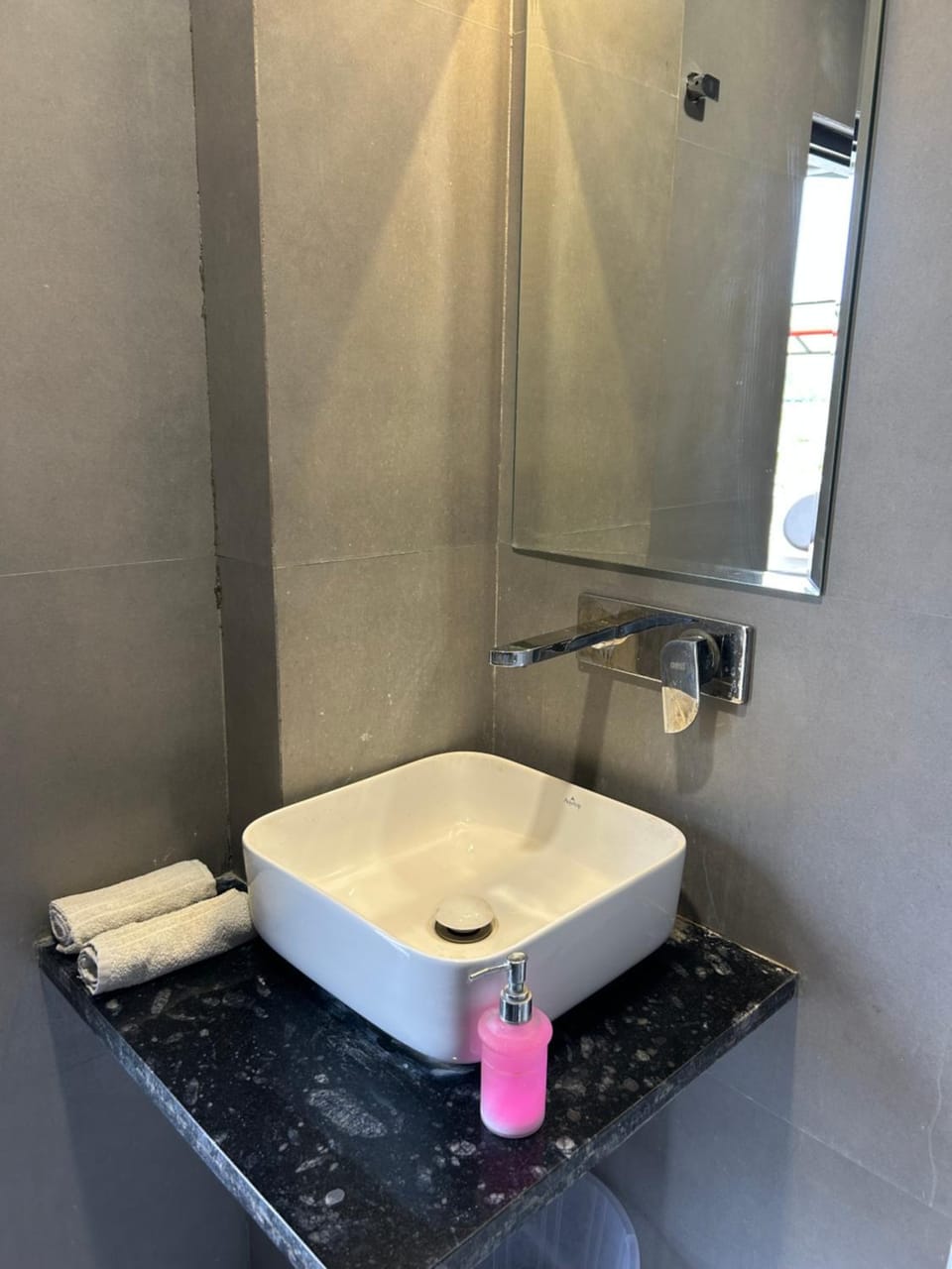 Shower, Bathroom, towels