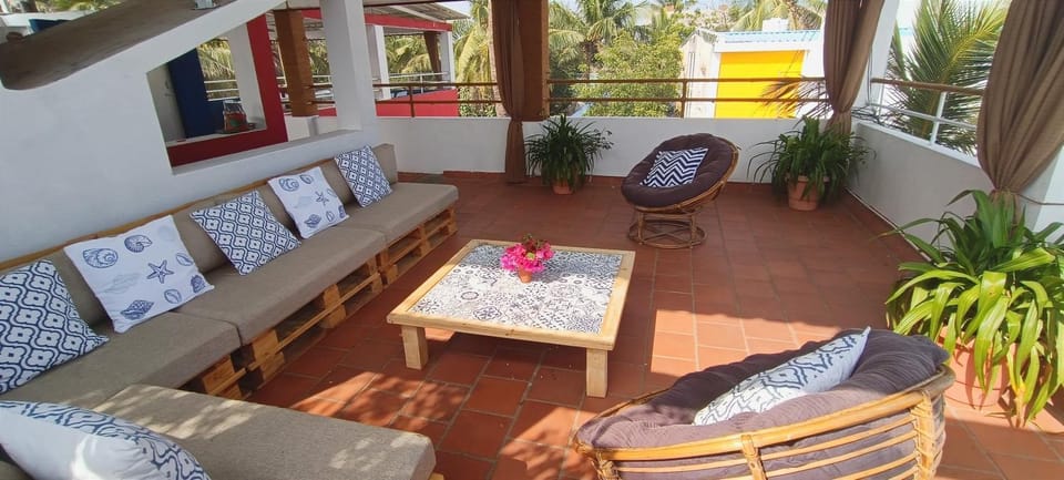 Villa Amarena - Family friendly - Beach access House in Tamil Nadu