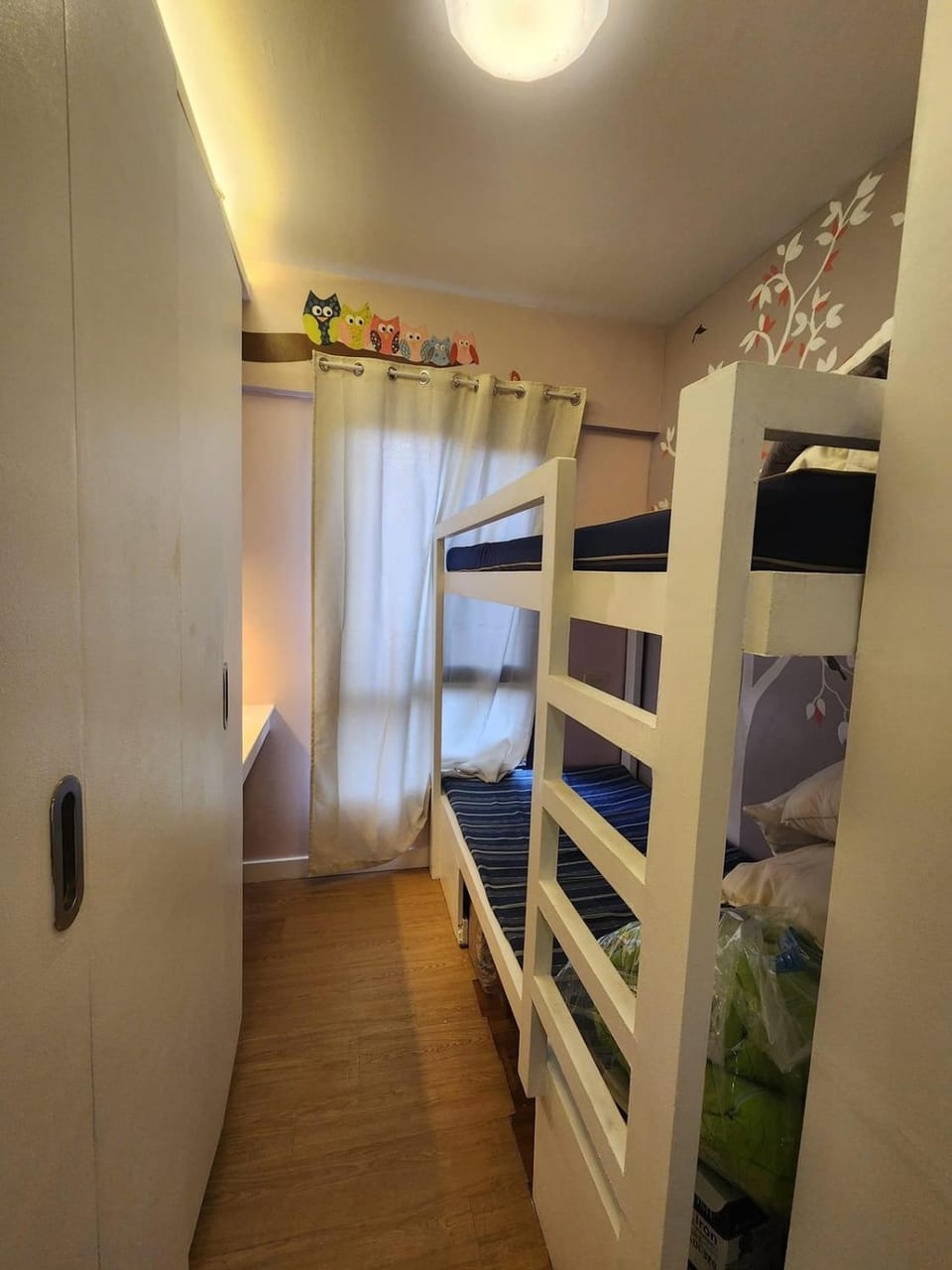 Accolade Place - DMCI Bed and Breakfast in Quezon City