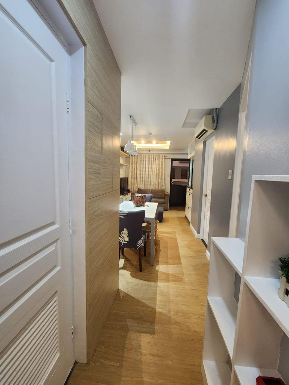 Accolade Place - DMCI Bed and Breakfast in Quezon City