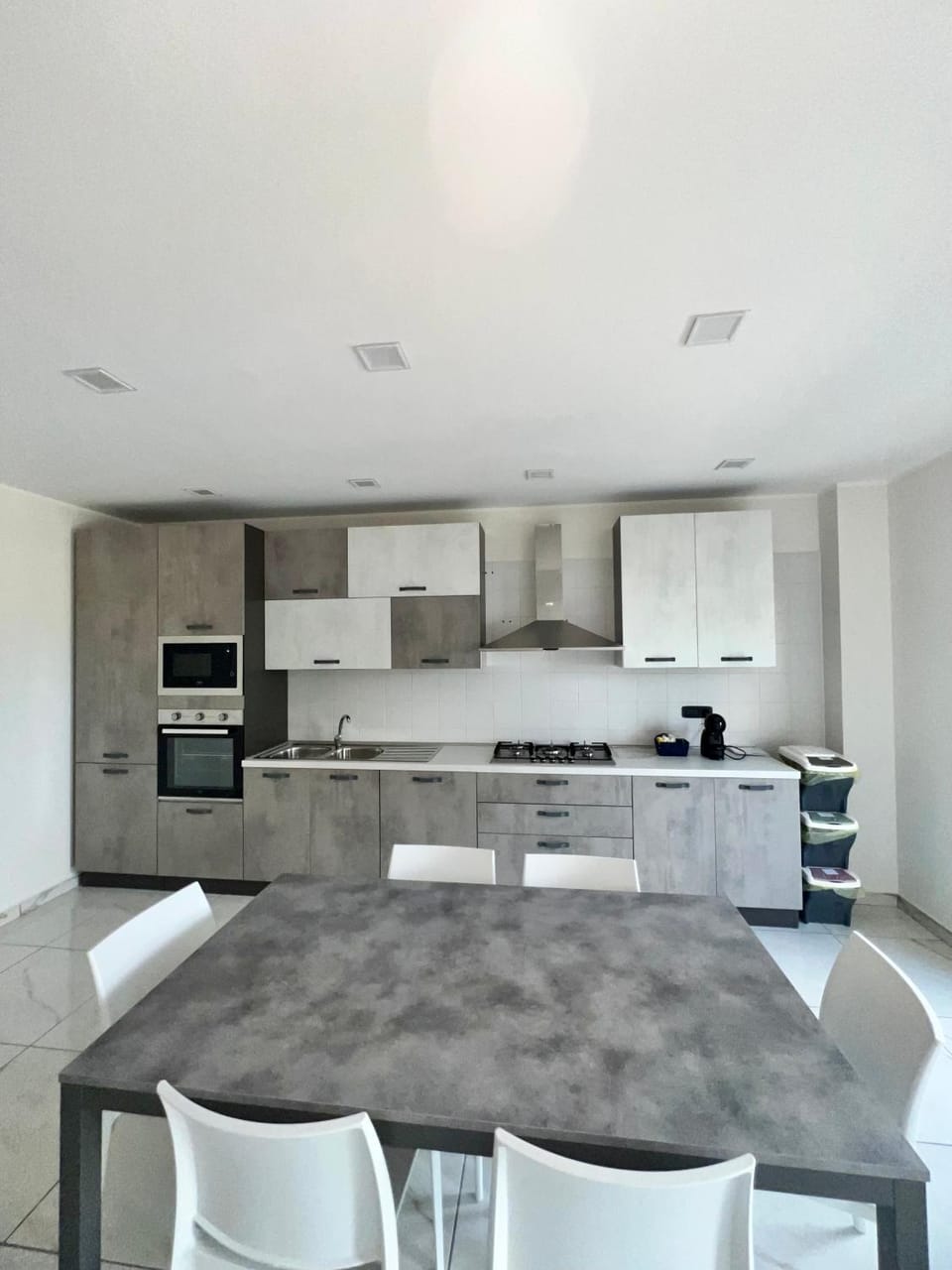Kitchen or kitchenette, Dining area, dishwasher, oven, stove