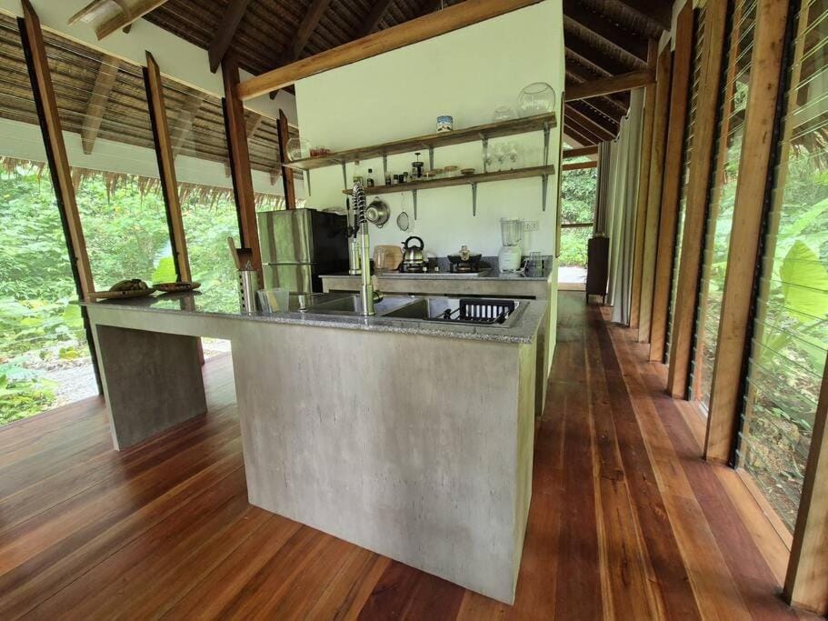 Dalakit House Villa Two Villa in Siquijor