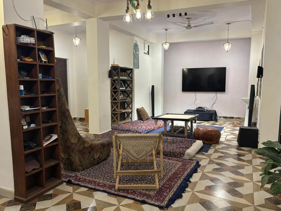 Communal lounge/ TV room, Activities, TV and multimedia
