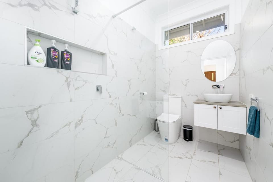 Lil beauty Nth Central near Hosp 3BR Reno w ample parking and Wifi House in Shepparton