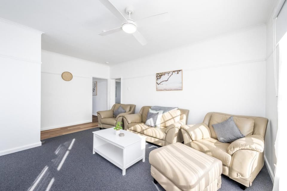 Lil beauty Nth Central near Hosp 3BR Reno w ample parking and Wifi House in Shepparton
