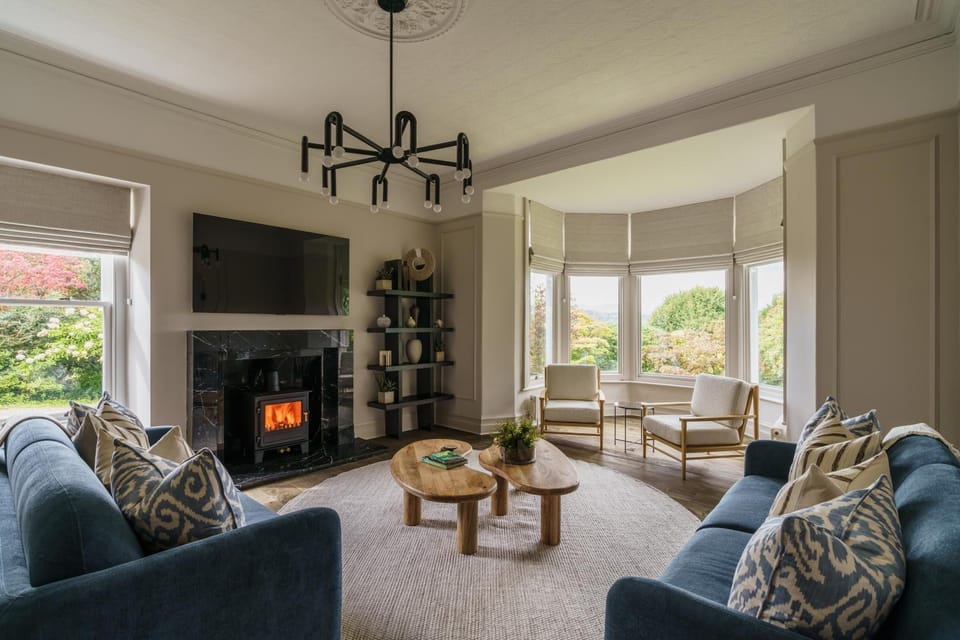 TV and multimedia, Living room, Seating area
