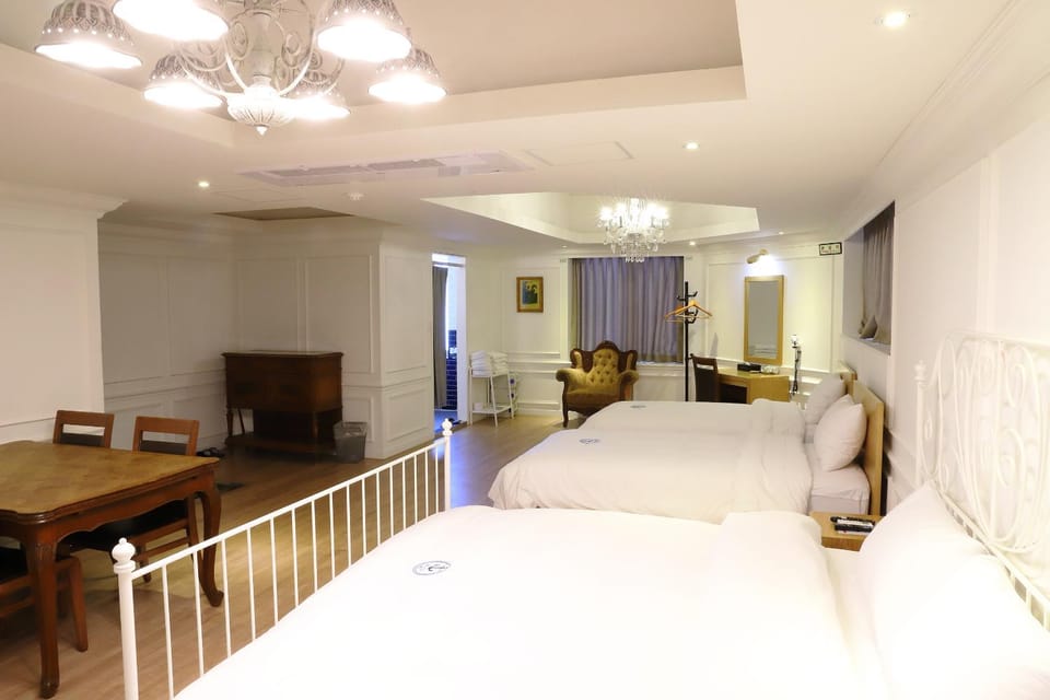 Hillside Hotel Hotel in Busan