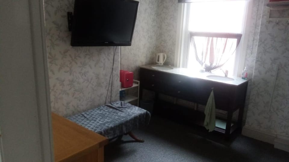 The New Macleods Guest House Bed and Breakfast in Blackpool