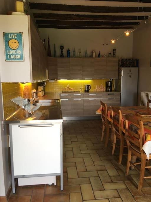 Kitchen or kitchenette, Dining area, dishwasher, oven