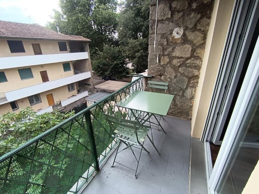 Property building, View (from property/room), Balcony/Terrace